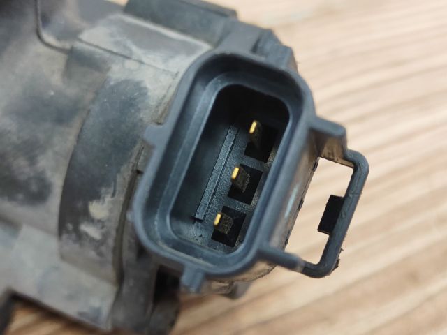 bontott FORD MONDEO III Fojtószelep (Mechanikus)