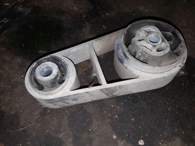 bontott FORD MONDEO III Motor Tartó Bak (Pozíciófüggetlen)