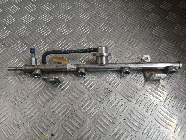 bontott FORD MONDEO III Porlasztó Sor / Híd