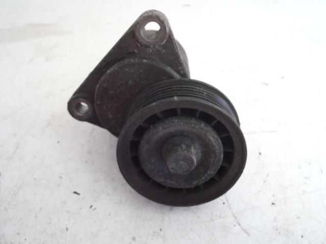 bontott FORD MONDEO III Szíjfeszítő Görgő