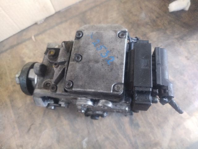 bontott FORD MONDEO III Adagoló