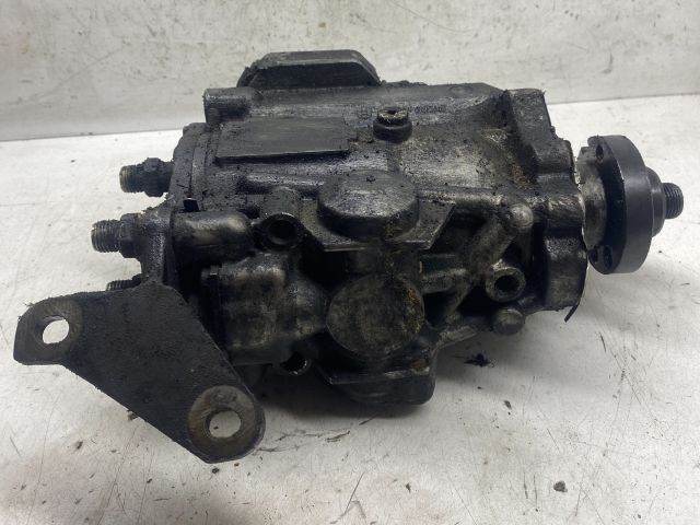 bontott FORD MONDEO III Adagoló