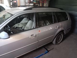 bontott FORD MONDEO III Bal első Csonkállvány Kerékaggyal