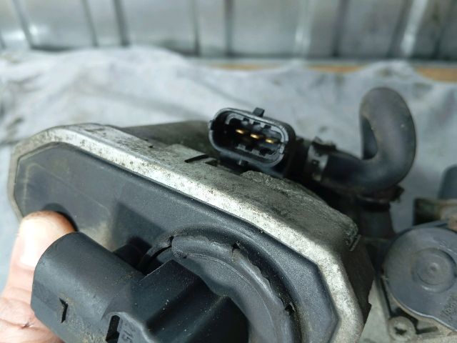 bontott FORD MONDEO III Fojtószelep (Elektromos)