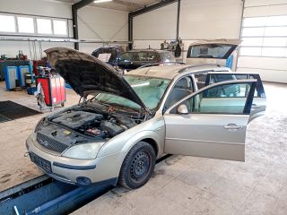 bontott FORD MONDEO III Homlokfal (Üres lemez)