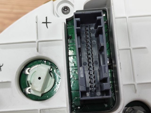 bontott FORD MONDEO III Kilométeróra