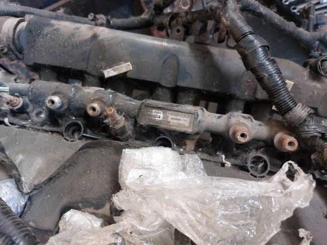 bontott FORD MONDEO III Komplett Motor (Segédberendezésekkel)