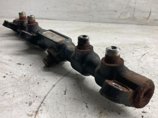 bontott FORD MONDEO III Közösnyomócső