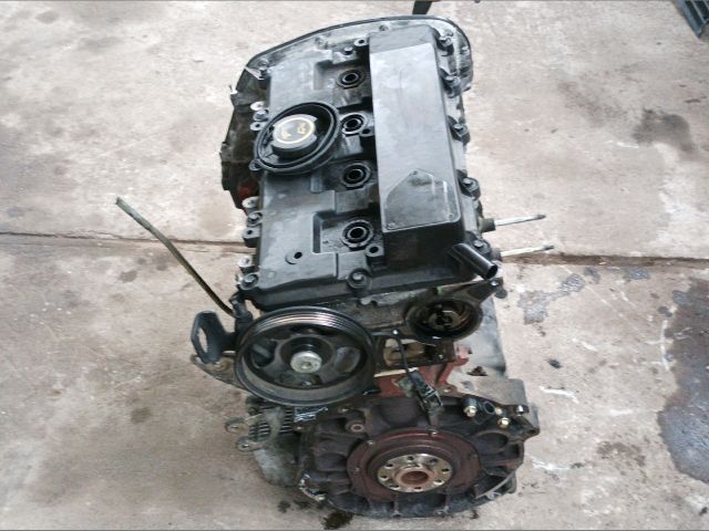 bontott FORD MONDEO III Motor (Fűzött blokk hengerfejjel)