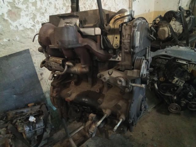 bontott FORD MONDEO III Motor (Fűzött blokk hengerfejjel)