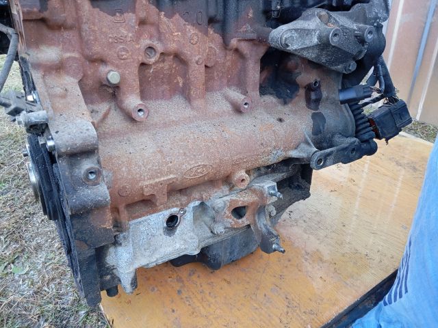 bontott FORD MONDEO III Motor (Fűzött blokk hengerfejjel)