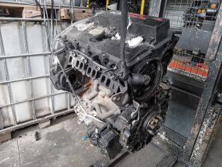 bontott FORD MONDEO III Motor (Fűzött blokk hengerfejjel)