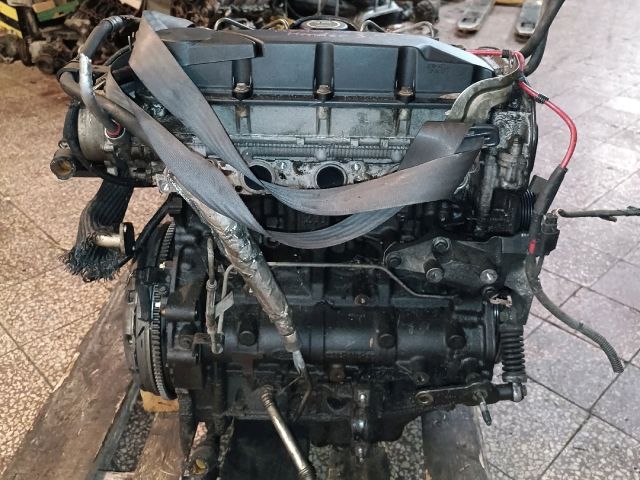 bontott FORD MONDEO III Motor (Fűzött blokk hengerfejjel)