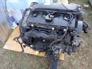 bontott FORD MONDEO III Motor (Fűzött blokk hengerfejjel)
