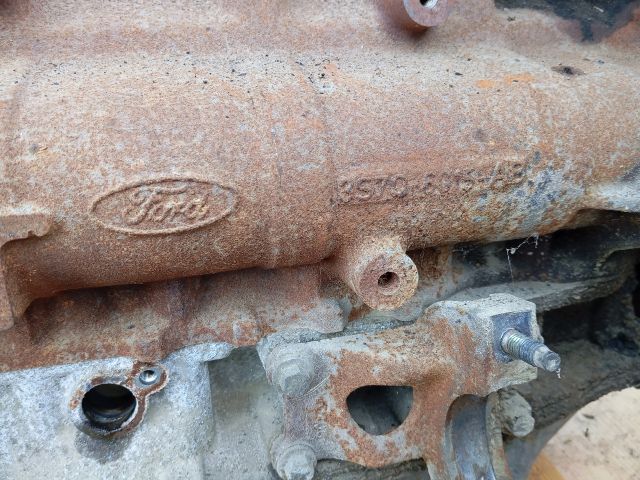 bontott FORD MONDEO III Motor (Fűzött blokk hengerfejjel)