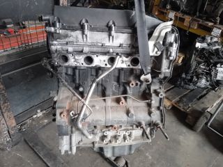 bontott FORD MONDEO III Motor (Fűzött blokk hengerfejjel)