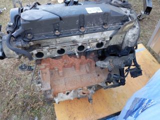 bontott FORD MONDEO III Motor (Fűzött blokk hengerfejjel)