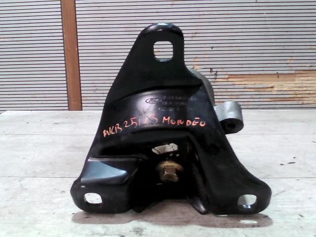 bontott FORD MONDEO III Motor Tartó Bak (Fém)