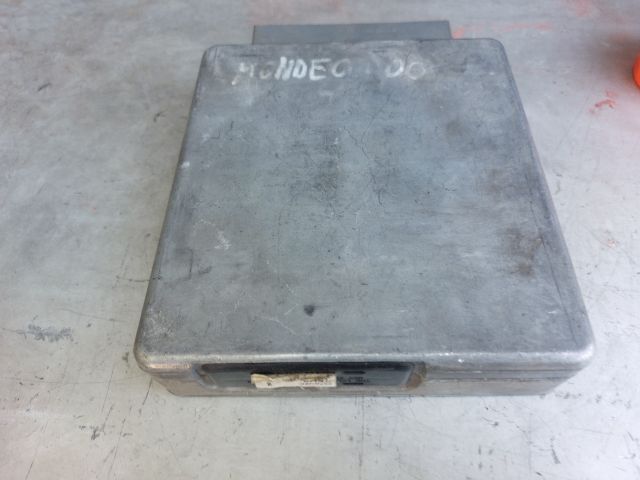 bontott FORD MONDEO III Motorvezérlő