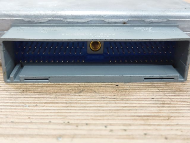 bontott FORD MONDEO III Motorvezérlő