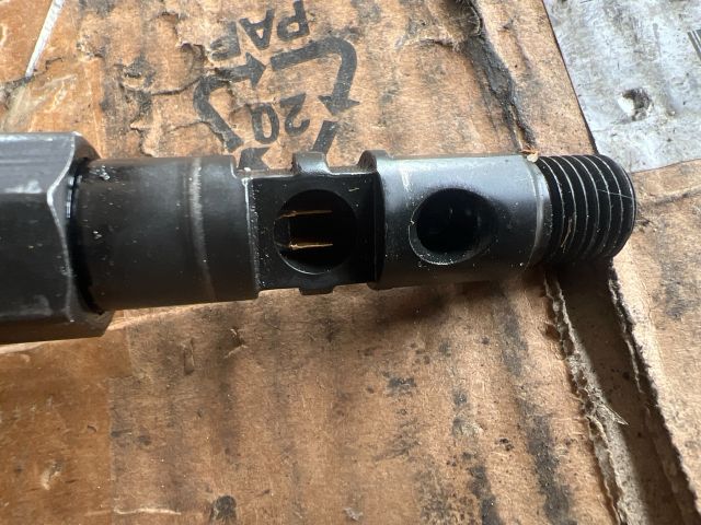 bontott FORD MONDEO III Porlasztó (1 db)