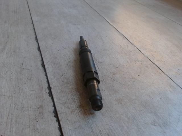 bontott FORD MONDEO III Porlasztó (1 db)