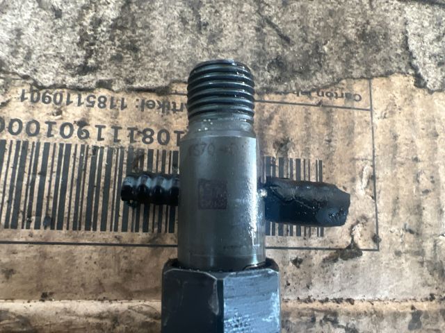 bontott FORD MONDEO III Porlasztó (1 db)