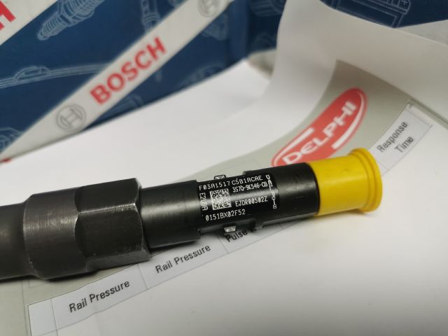 bontott FORD MONDEO III Porlasztó (1 db)