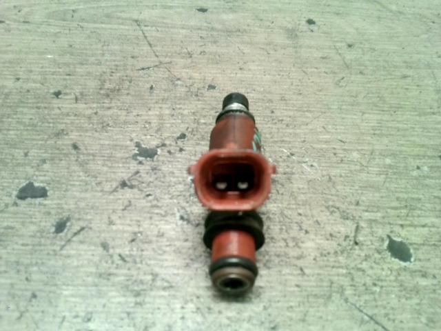 bontott FORD MONDEO III Porlasztó (1 db)