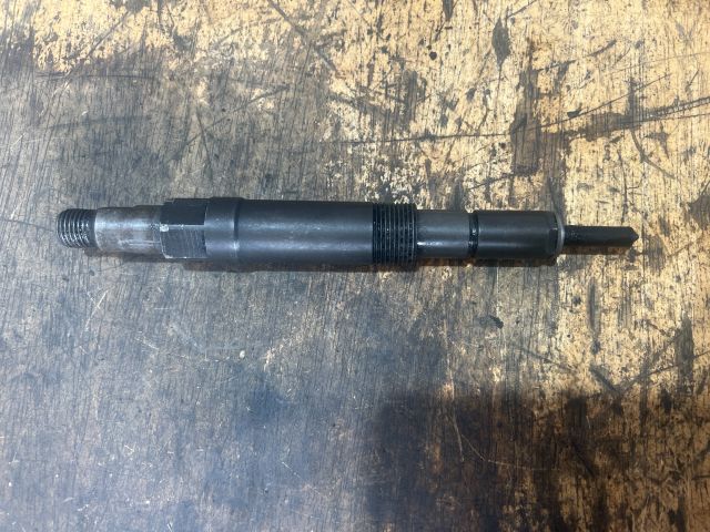 bontott FORD MONDEO III Porlasztó (1 db)