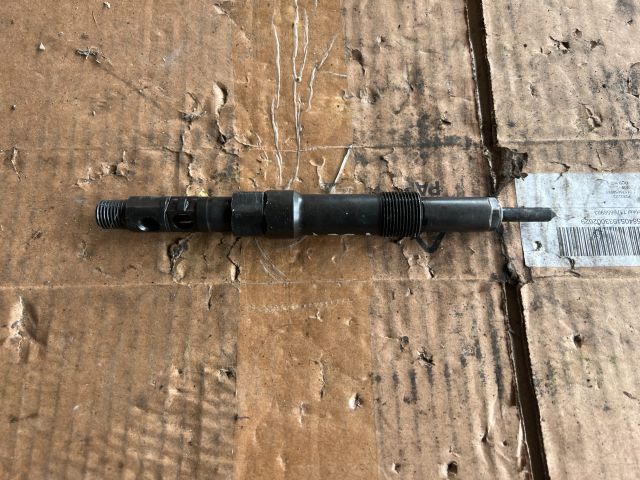 bontott FORD MONDEO III Porlasztó (1 db)