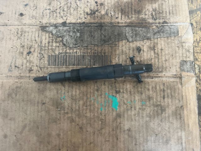 bontott FORD MONDEO III Porlasztó (1 db)