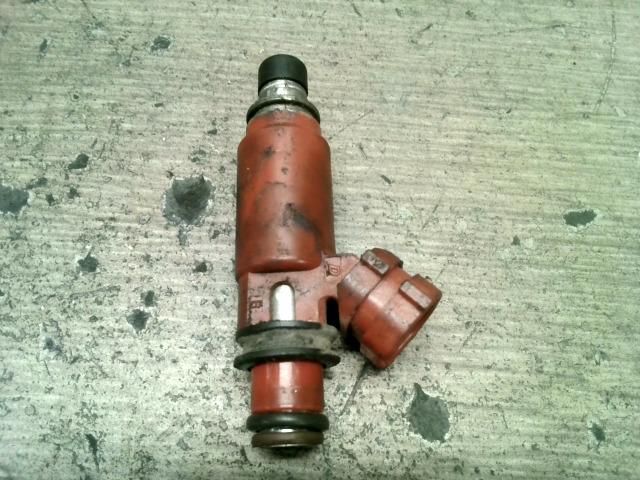 bontott FORD MONDEO III Porlasztó (1 db)