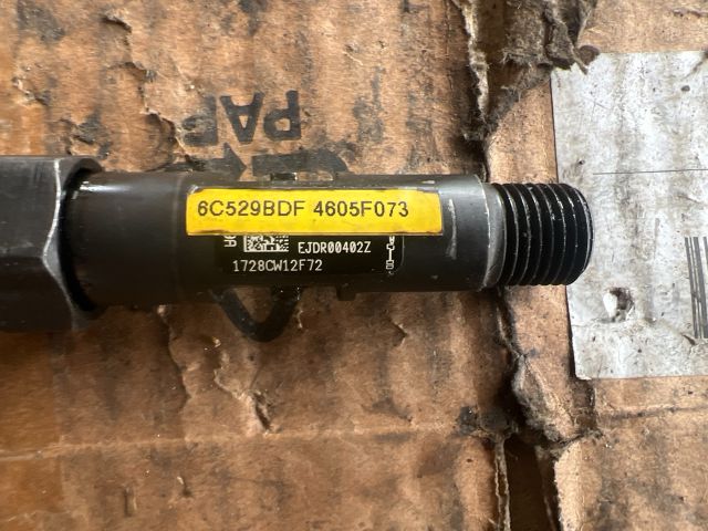 bontott FORD MONDEO III Porlasztó (1 db)