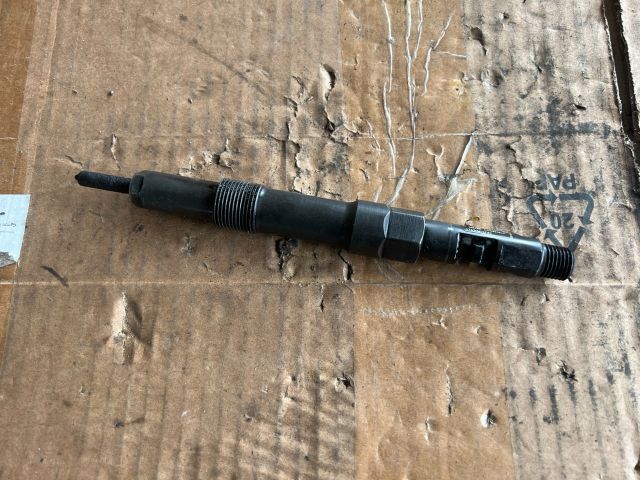 bontott FORD MONDEO III Porlasztó (1 db)