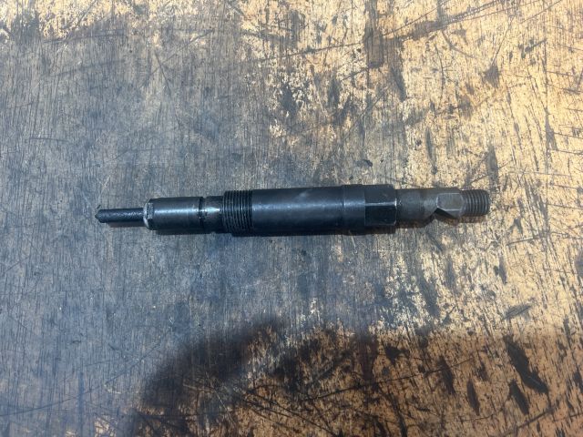 bontott FORD MONDEO III Porlasztó (1 db)