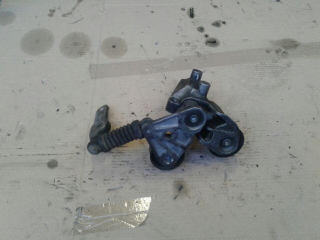 bontott FORD MONDEO III Szíjfeszítő Görgő