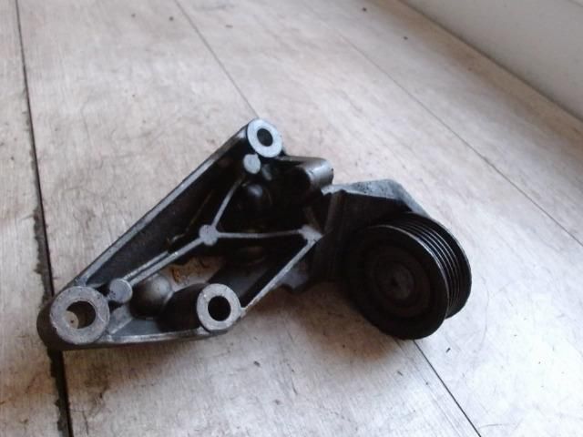 bontott FORD MONDEO III Szíjfeszítő Görgő