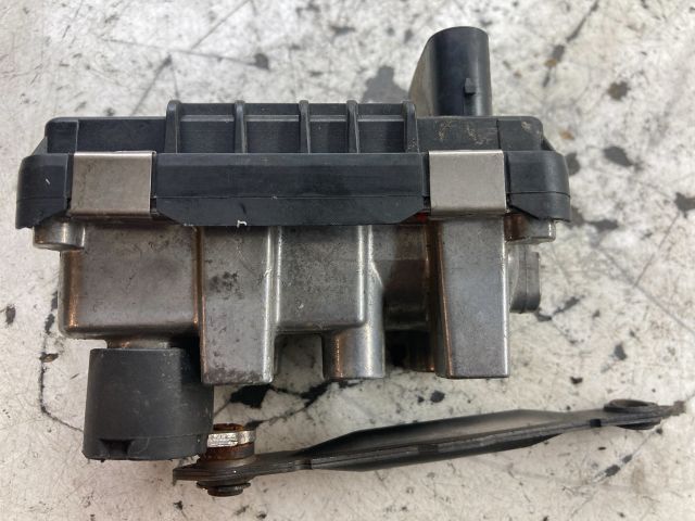 bontott FORD MONDEO III Turbó