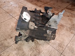 bontott FORD MONDEO III Váltó (Mechanikus)