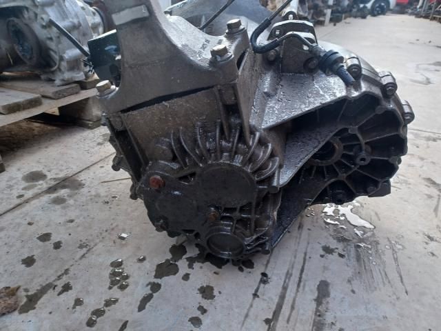 bontott FORD MONDEO III Váltó (Mechanikus)