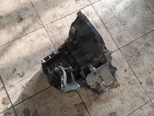 bontott FORD MONDEO III Váltó (Mechanikus)