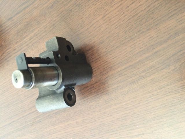 bontott FORD MONDEO III Vezérlés Lánc / Szíj Feszítő Görgő