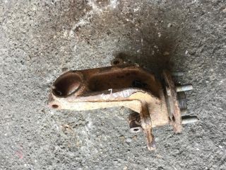 bontott FORD MONDEO III Bal első Csonkállvány