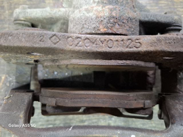 bontott FORD MONDEO III Bal első Féknyereg Munkahengerrel