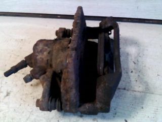 bontott FORD MONDEO III Bal első Féknyereg Munkahengerrel