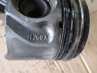 bontott FORD MONDEO III Dugattyú és Hajtókar