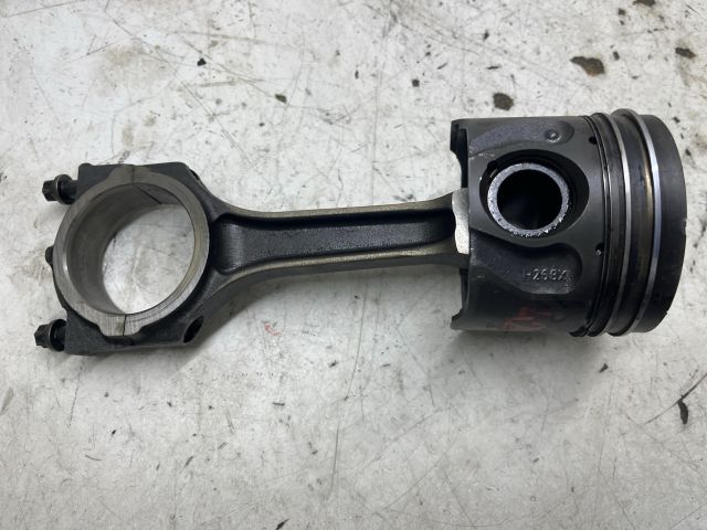 bontott FORD MONDEO III Dugattyú és Hajtókar