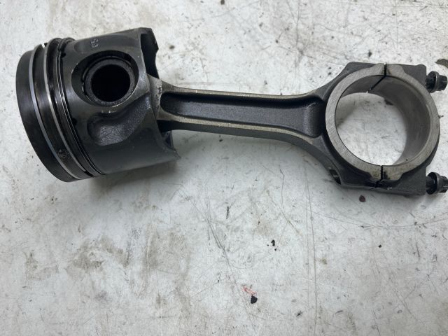 bontott FORD MONDEO III Dugattyú és Hajtókar