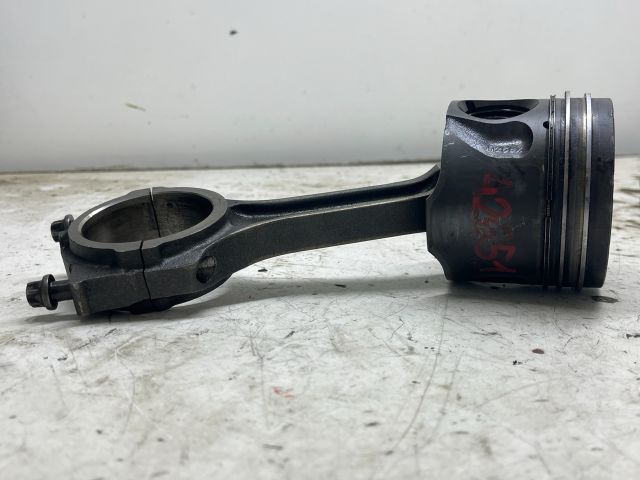 bontott FORD MONDEO III Dugattyú és Hajtókar